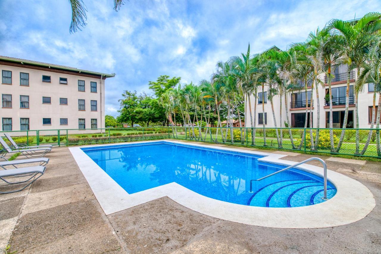 Golden Getaway Apartments Liberia Exterior foto